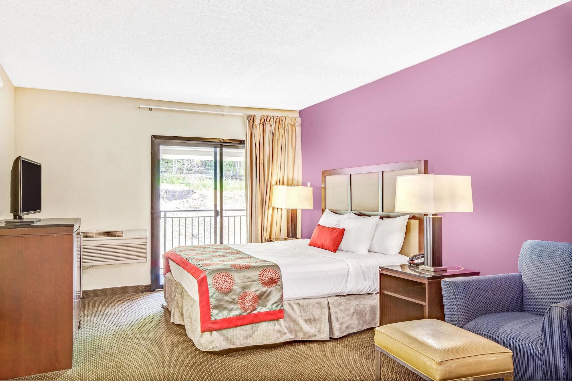 Ramada By Wyndham Rockaway Hotel Bagian luar foto